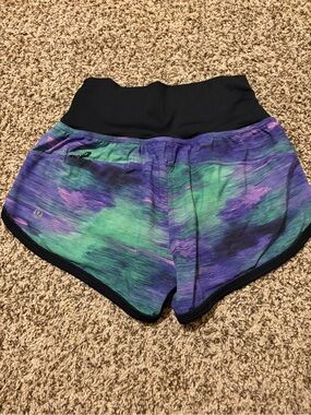 Lululemon Women's Green Purple Athletic Shorts Size 2